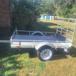 Aluminum Like New Trailer 