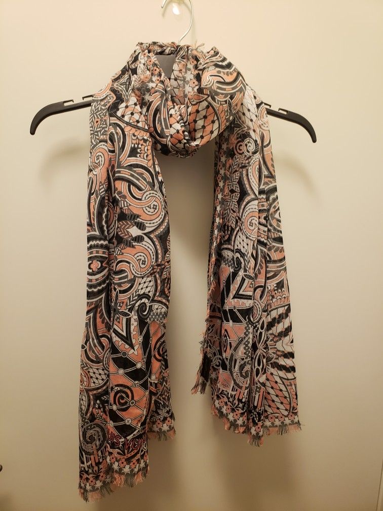 Louis Vuitton Women's Scarf