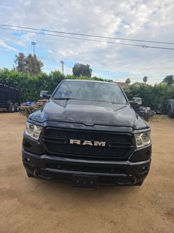 2022 Ram 1500 big horn Crew Cab 4×4