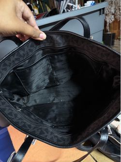 Micheal Kors purse