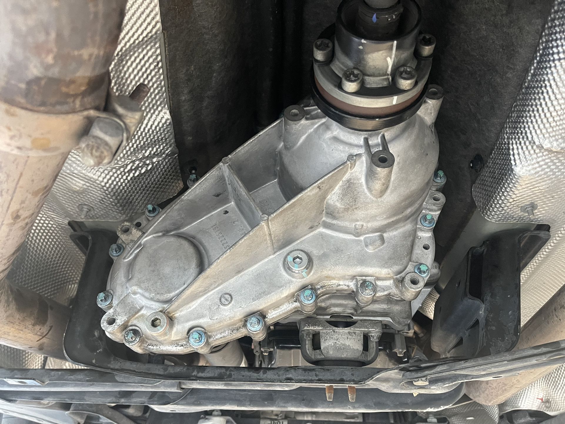 GL450 GL550 ML350 ML500 Transfer Case Chain Mercedes 4matic for Sale in Diamond Bar, CA OfferUp