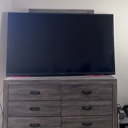 Sharp Tivi -Sharp 70”