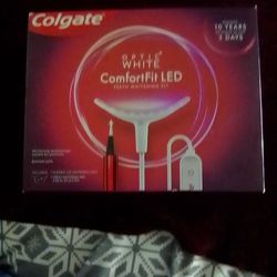 Colgate Optic White Comfortfit LED Teeth Whitening Kit 