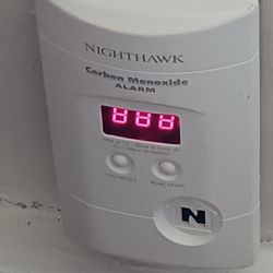 NIGHTHAWK CARBON MONOXIDE ALARM, LIKE NEW ONLY PICK UP 