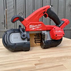 Milwaukee M18 FUEL 18V Lithium-Ion Brushless Cordless Compact Bandsaw (Tool-Only)