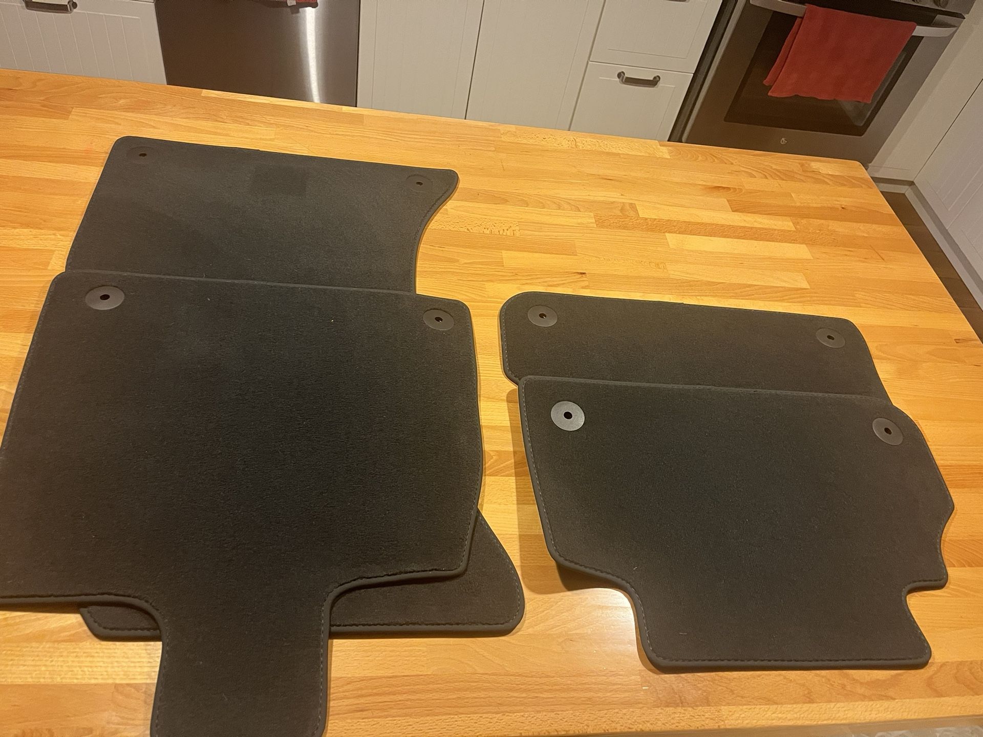 80B-863-691; AUDI Q5 OEM Black Floor Mat Set 17 18 19