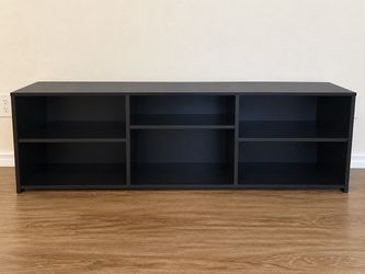 Black Entertainment Center / TV Stand – Like New