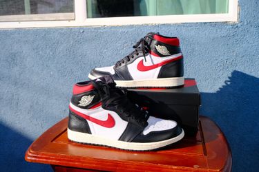 Nike Air Jordan Retro High Black Gym Red Men’s Size 11 New