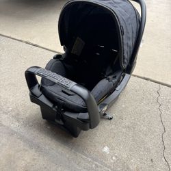 Evenflo SafeMax Infant Car Seat with Base