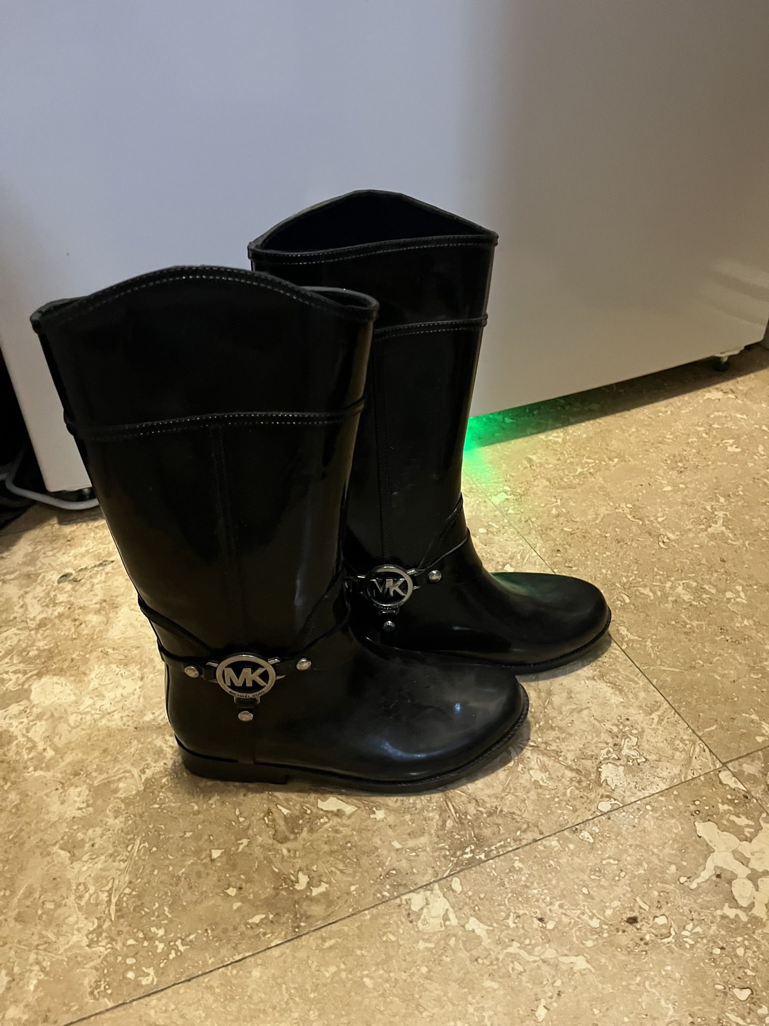 Black Rain boots