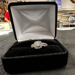 10k White Gold Diamond Ring Set