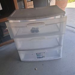 22x24  plastic  3  drawer storage  on  roller coaster