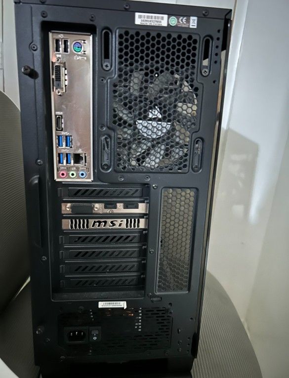 Digital Storm Gaming PC Desktop Computer i7 8700 8gb Ram SSD HDD Nvidia GTX 1080 Win 10 LED Lights