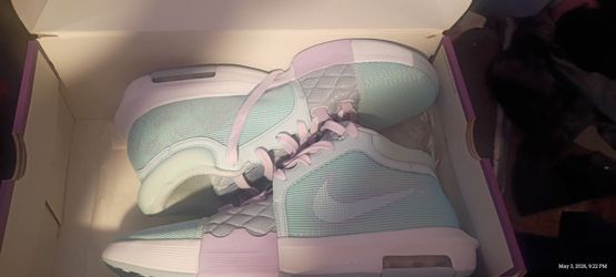 Nike shoes