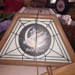 Vintage 1982 Miller High life Bar light