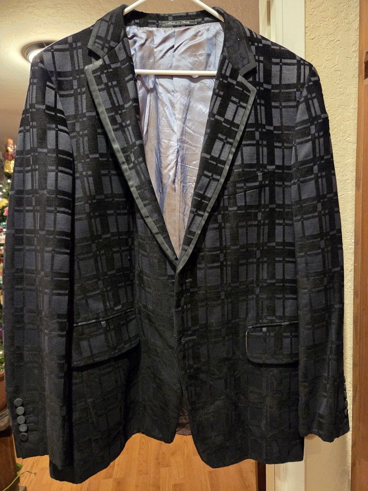 Gucci Mens Jacket. Almost New. Size. 40-42