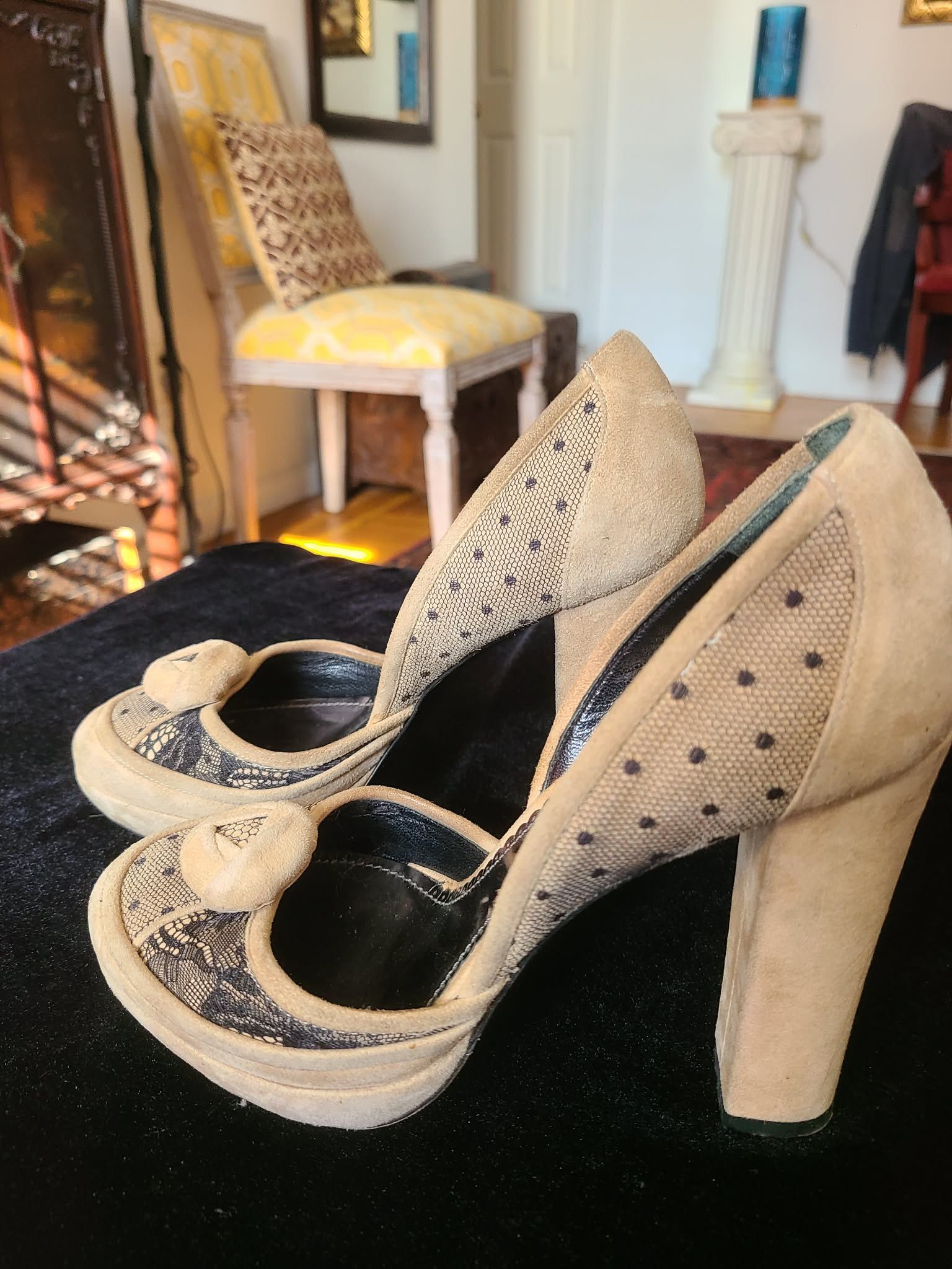 La Perla ladies Suede Shoes Size 7