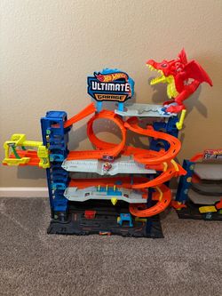 Hot wheels ultimate garage