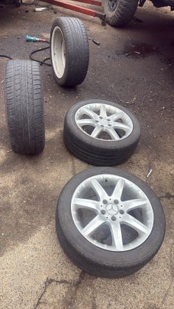 225/45r17 off of 2005 Mercedes c230