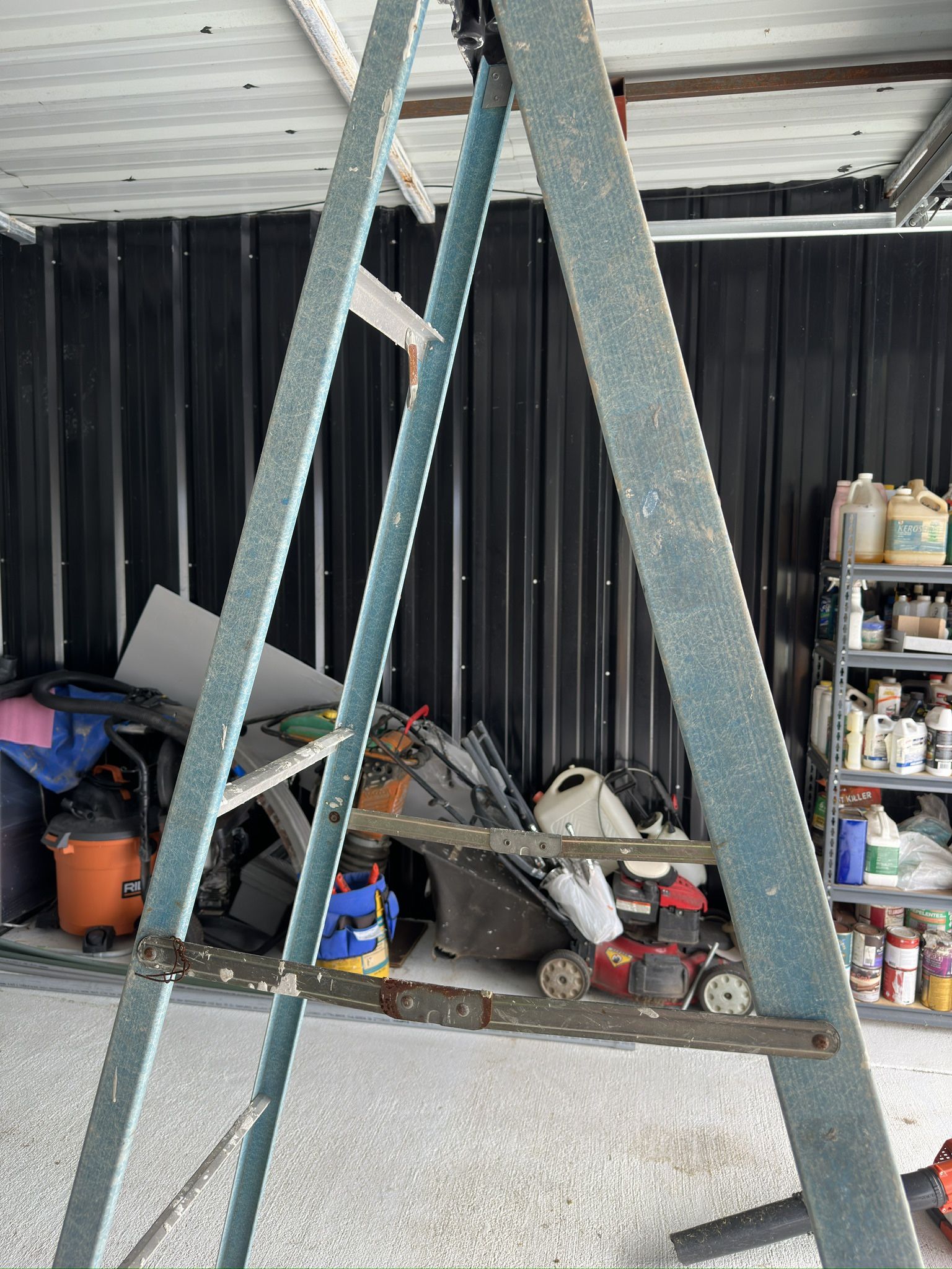 Werner Ladder Fiberglass 8’ In Good Condition