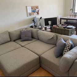 Grab this comfy couch before my moving truck leaves!