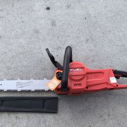 Milwaukee M18 Fuel 16” Chainsaw  TOOL ONLY 