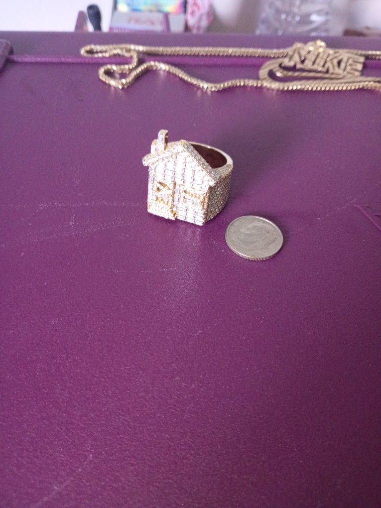 10k Gold Ring 