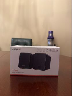 Desk top speakers