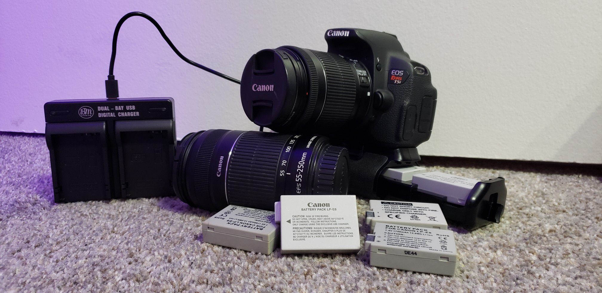 Canon t5i bundle 18-55mm and 55-250mm lense