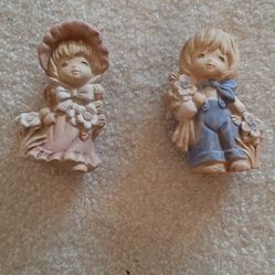 Vintage Pair of Boy & Girl ceramic figurines