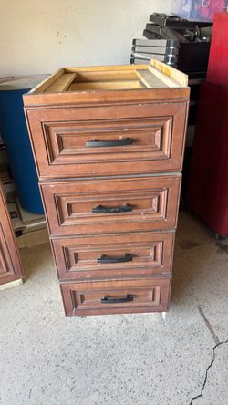 Used kitchen cabinet