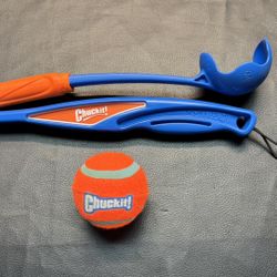 Brand New - Chuck It Ball Launcher And Ball For Dogs