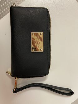 Michael Kors wristlet