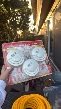 3 pack brand new fire alarms