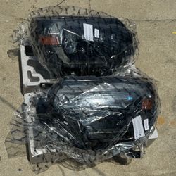 2012-2015 Toyota Tacoma  headlights 