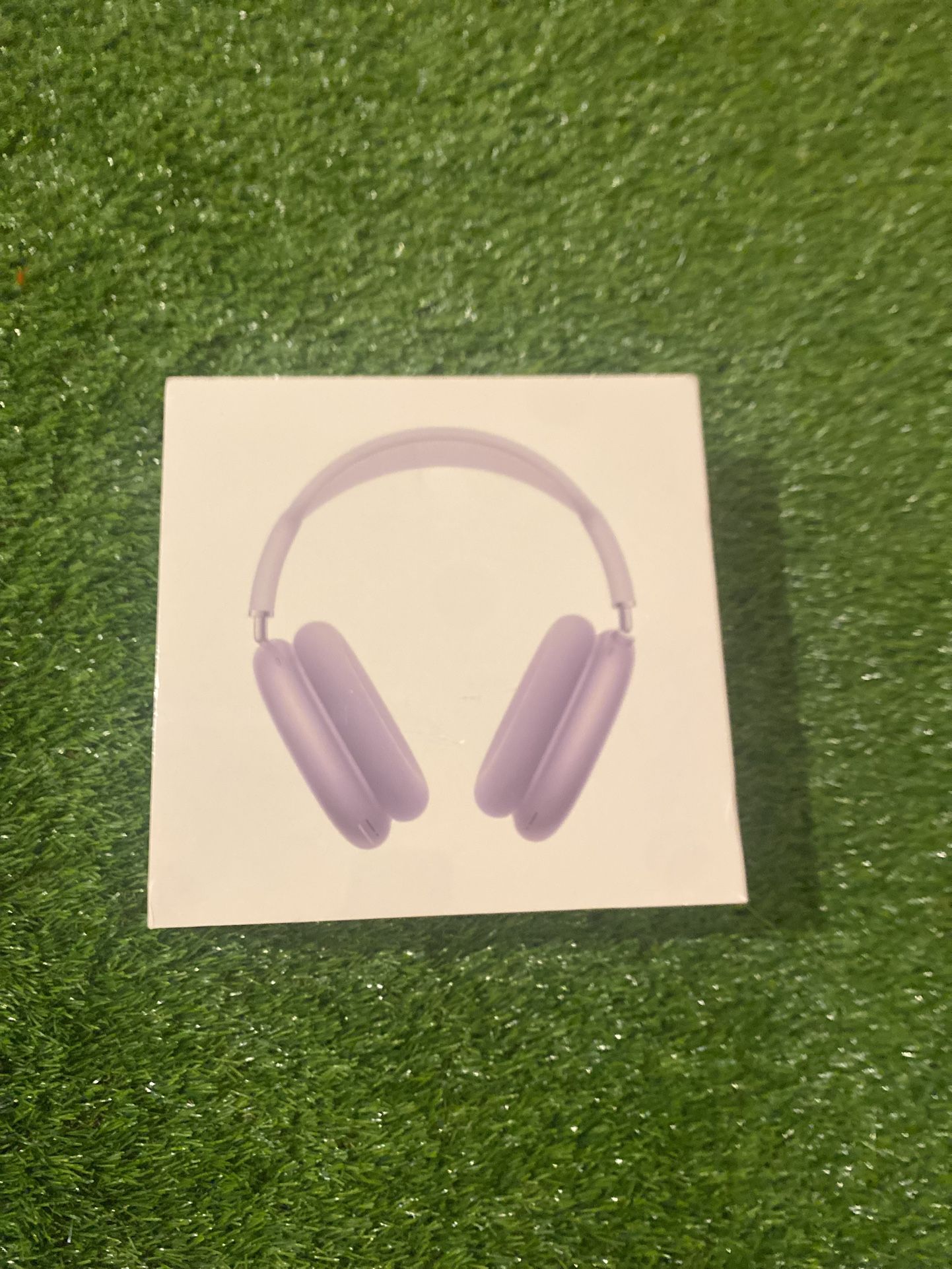 Purple AirPod Maxs