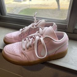 Jordan 1 Low Arctic Pink Gum