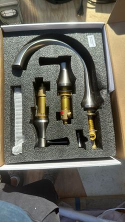 Brushed Nickel Tub Filler