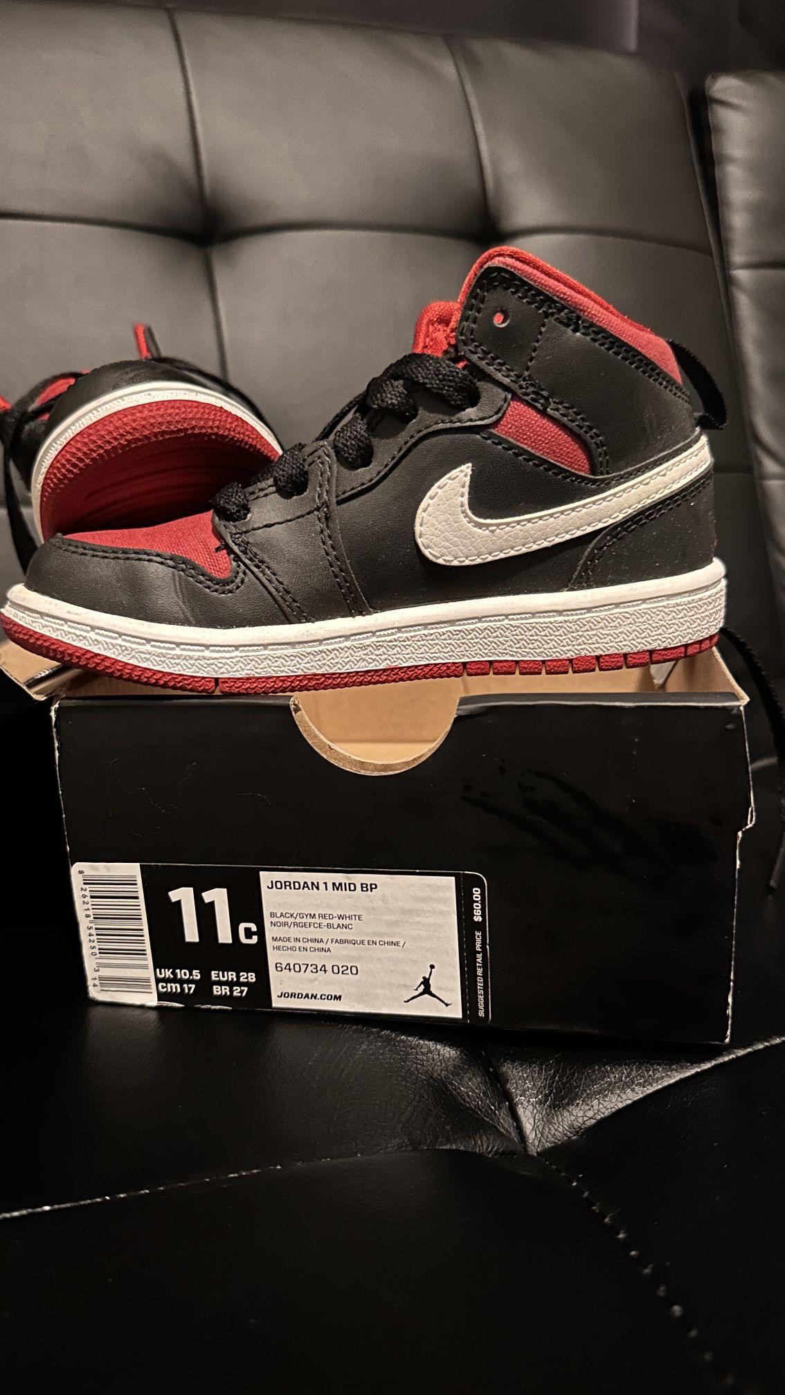 Jordan 1 MID