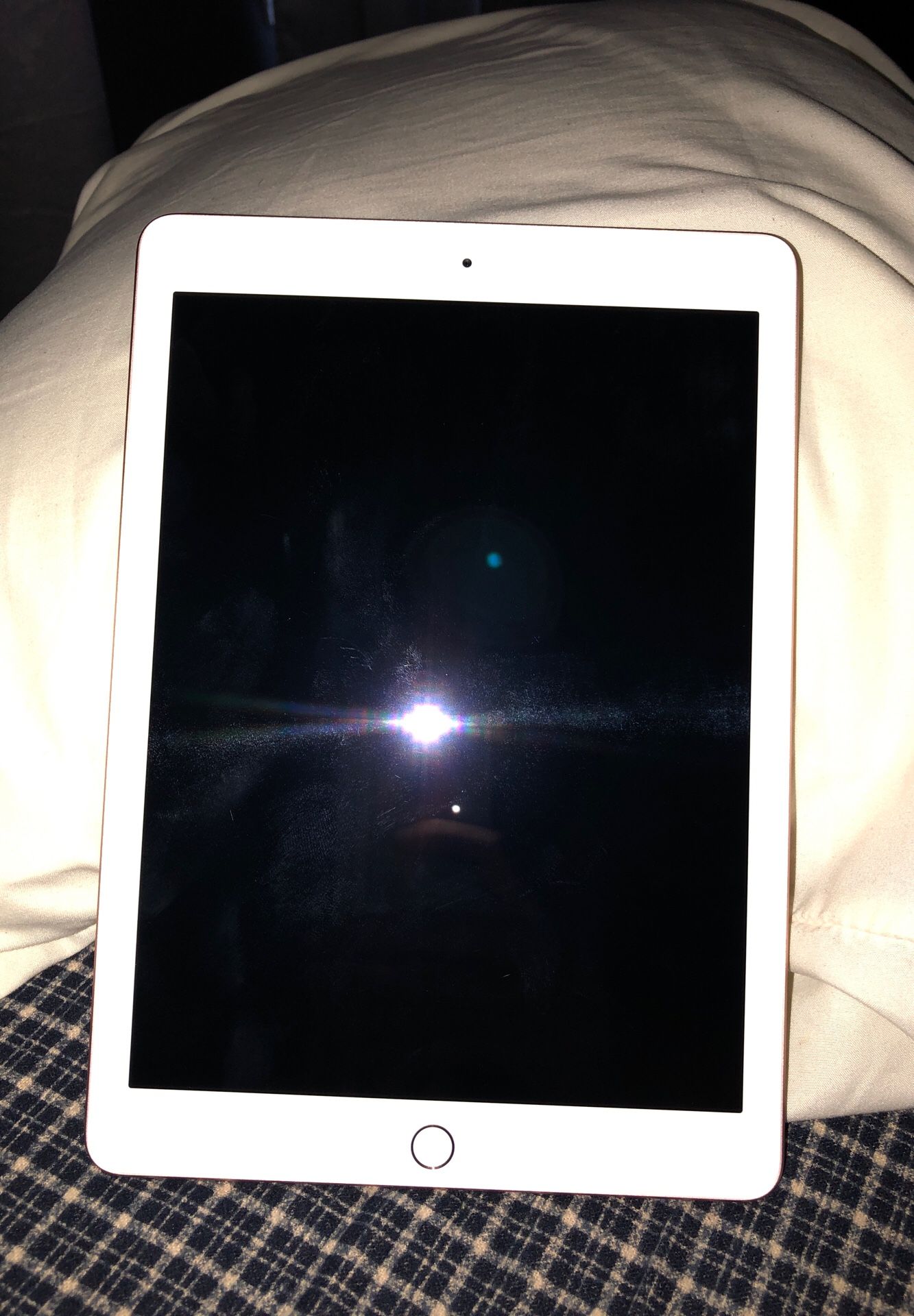 iPad 9.7 6th gen newest