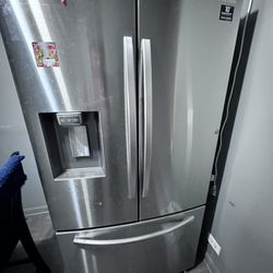 French Door Refrigator