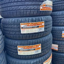 Vendo Set De Llantas 235/60/R17 Instaladas Y BALANCEDAS Las 4 Por $355