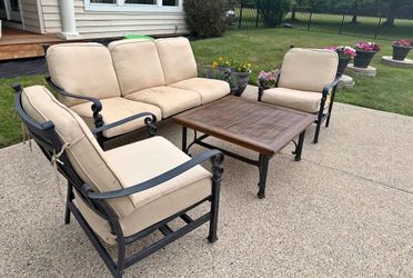 Outdoor patio set