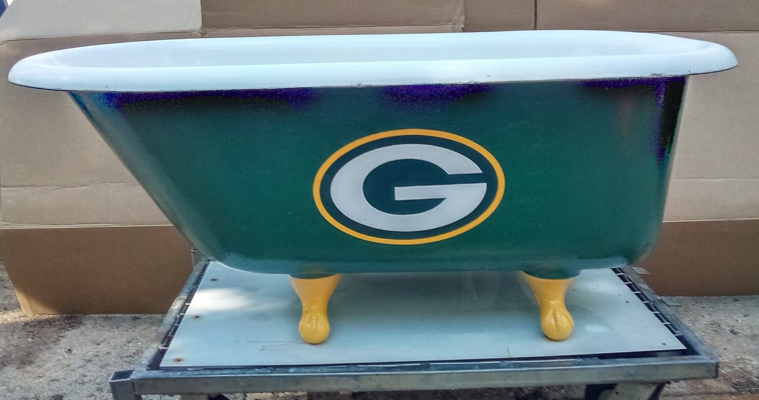 Clawfoot Tub Backyard Party Cooler/Planter