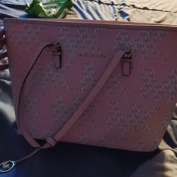 Micheal Kors Pink Bag 