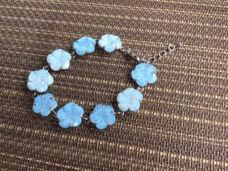 Pretty Blue Flower Bracelet