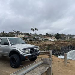 2000 Toyota Tacoma