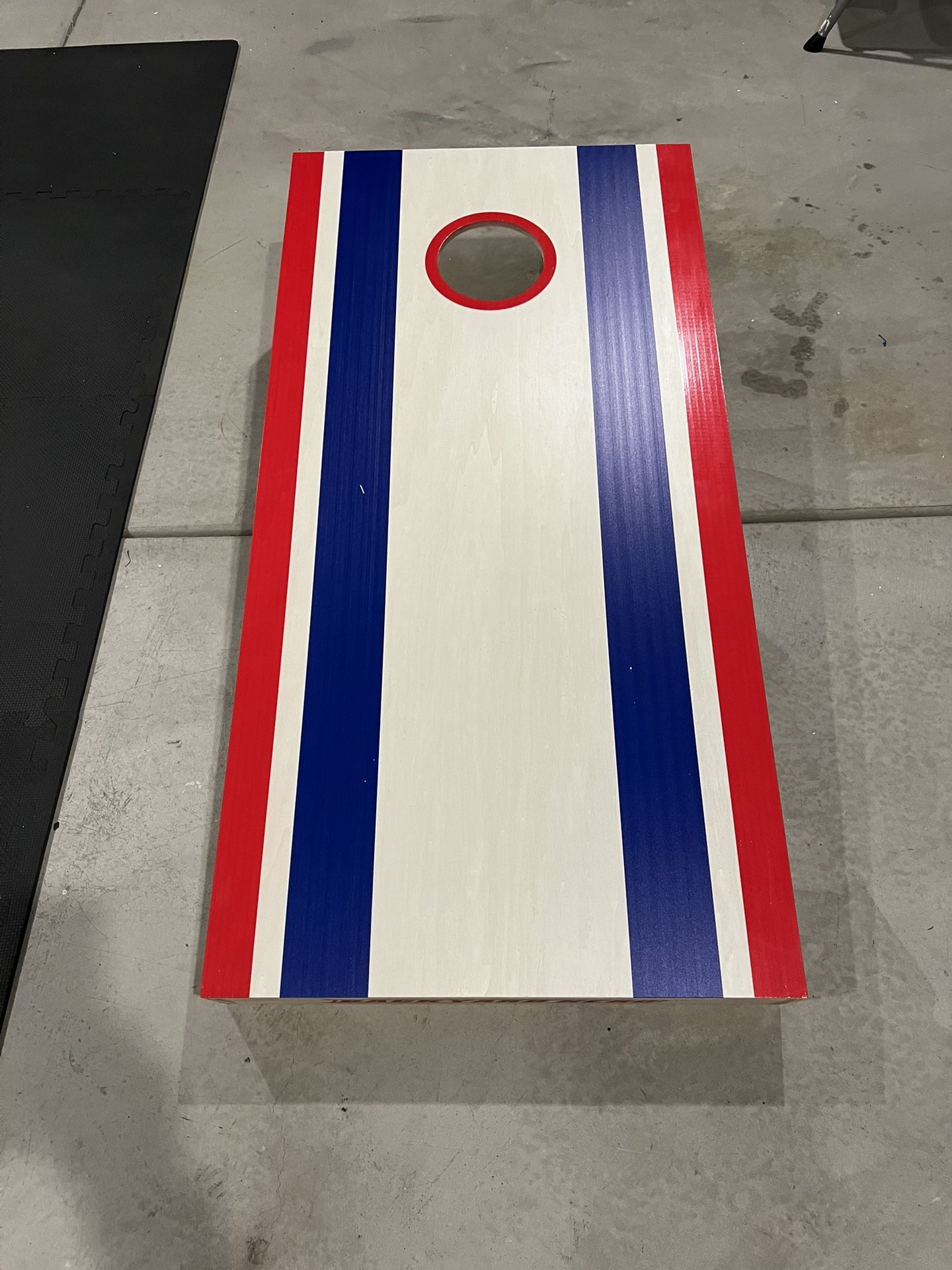 Backyard Hero Cornhole Board
