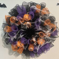 Awesome Hand Crafted Halloween wreath