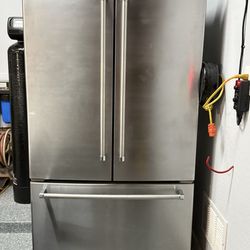 KitchenAid Stainless Steel French Door Refrigerator – Works Perfect